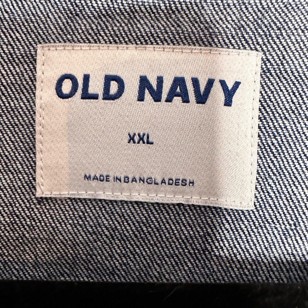 Old Navy women’s denim jacket.  XXL - Picture 2 of 6